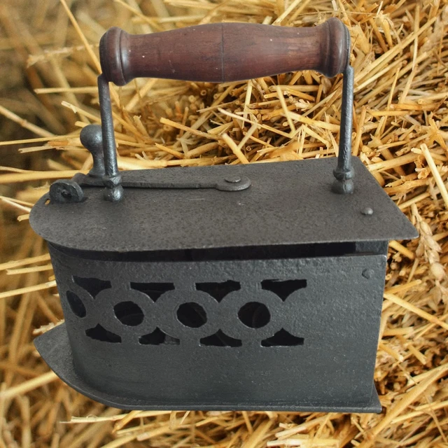 ANCIEN FER A REPASSER FER A BRAISES XIXe poignée BOIS COLLECTION DECO