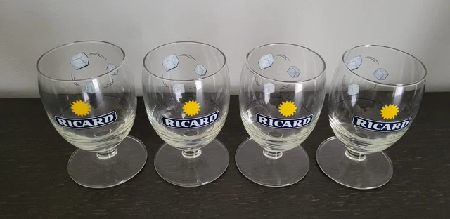 LOT DE 2 cendrier plastique Ricard + carafe verre anisette liqueur