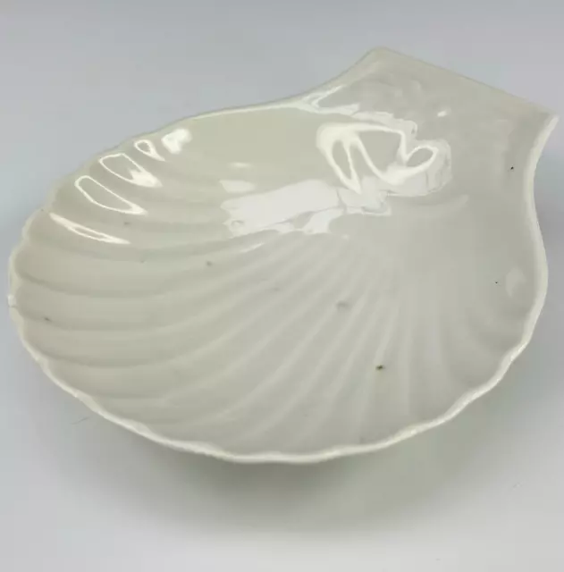 Plato de jabón en forma de porcelana porcelana blanca esmaltada francesa de colección de Apilco