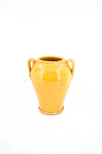 Vase IN Last Beige With 2 Handles 21 CM