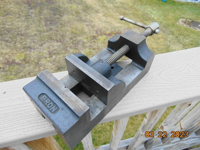 ERON 4" MACHINE VISE 90 Degrees V-Groove Stationary jaw