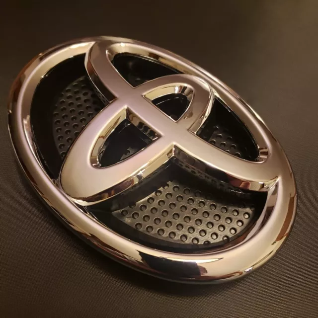 Toyota RAV4 Front Grille Emblem 2013-2015