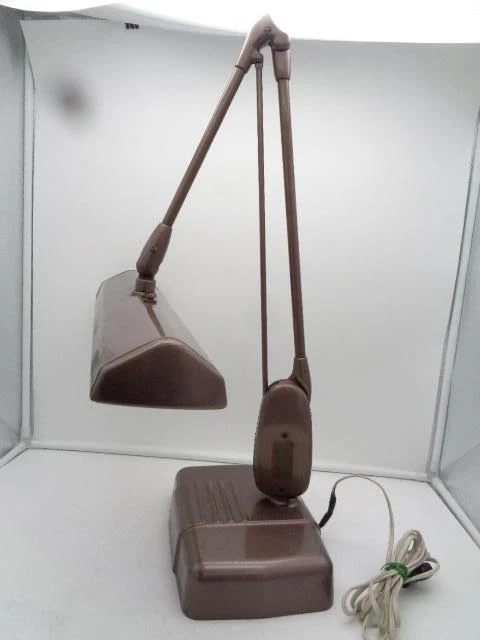 Vintage Dazor P-2324 Floating Fixture Military Industrial Drafting Desk Lamp
