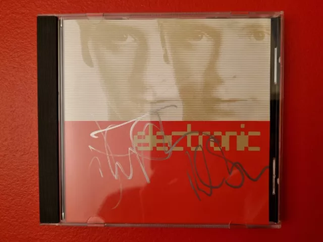 Electronic Signed Electronic CD Bernard Summer New Order Johnny Marr The Smiths