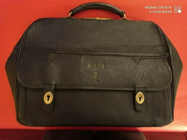 Valise De Nécessaire De Toilette En Cuir Cristal Et En Argen