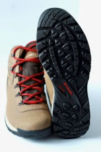 Columbia Men's Newton Ridge™ Plus II Suede Waterproof Hiking Boot Size 10