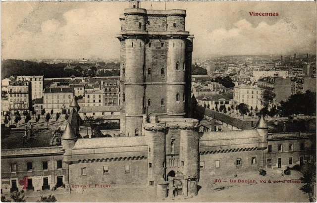 CPA Vincennes Le Donjon (1347236)