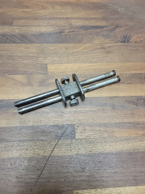 K364- Antique Stanley No. 98 Marking Gauge double arm