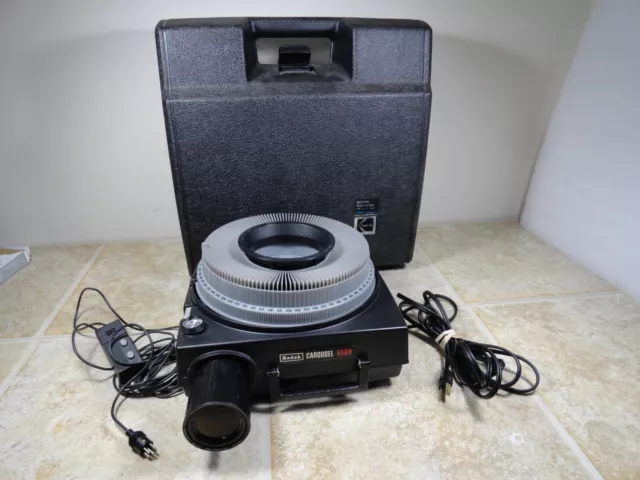 Kodak 650H Carousel Slide Projector w/ tray slider + Case