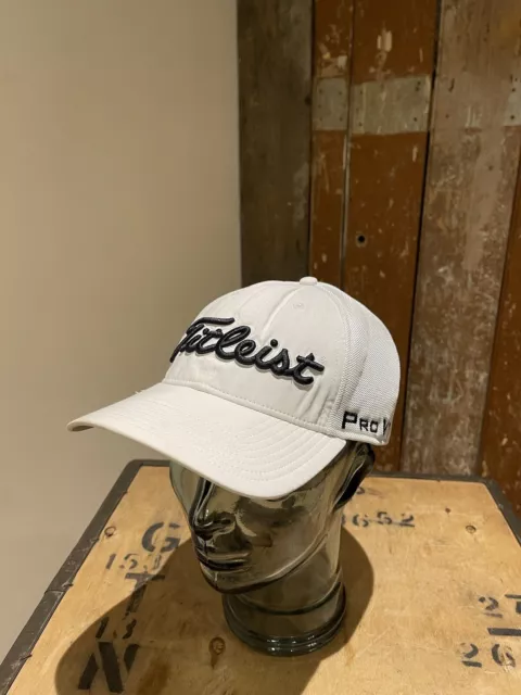 New Era Titleist FJ Pro V1 Golf Baseball Cap Hat Men's Size Medium-Large White