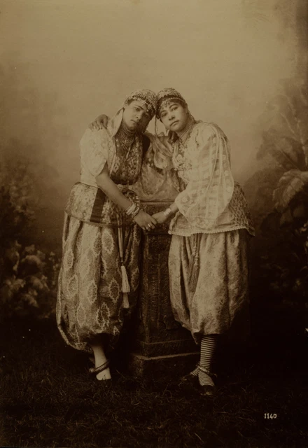Photo Vintage Algérie 1890 – Femme Mauresque Musicienne – Tirage Albuminé Original