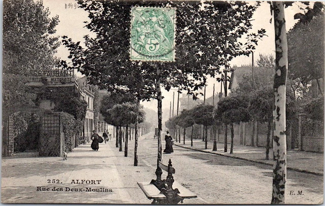 94 ALFORT - rue des deux moulins.