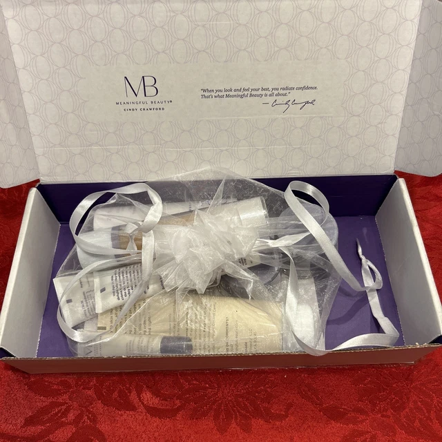 Meaningful Beauty Cindy Crawford Kit 8 Piece Set - Sealed Brand New