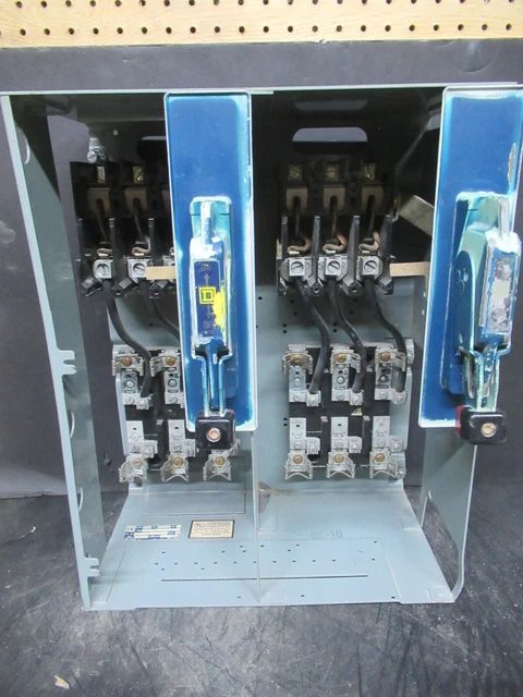 Square D Mcc Motor Control Dual Feeder 17" No Fuses With Disconnects