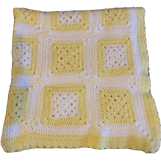 HANDMADE CROCHET GRANNY Squares Baby Blanket Afghan Yellow White 40 “ X