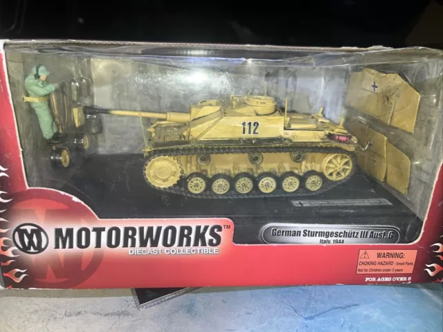 Lot of 2. MOTORMAX TANK T414 & Unbranded conqueror tank Diecast military