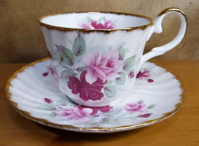 Regency English Bone China Tea Cup and Saucer Roses Floral England Gold Rim Mint