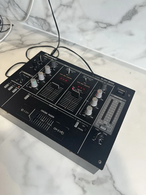 PIONEER DJM-300-S MIXER 2 channel with 2x CDJ-100S CD Player