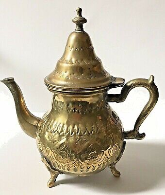 Teapot Brass Golden Engraved Oriental Maghreb/Orientalist Carved Brass Tea Pot