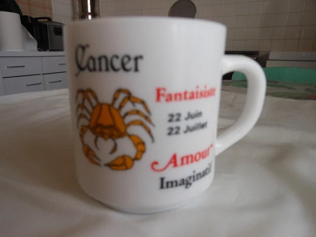 Mug Arcopal Vintage Signe Du Zodiaque Cancer - Multicolore - Occasion En Très Bon état