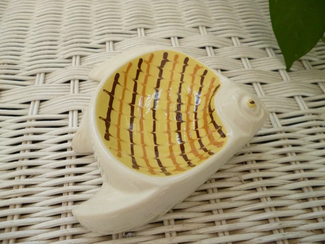 HORNSEA POTTERY 1960s CERAMIC WALL HANGER ANGEL FISH