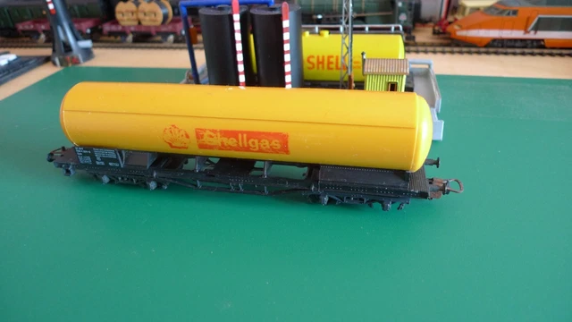 ROCO ( 56205 ) JOLI WAGON CITERNE BP A ESSIEUX HO ROCO ( 56205 ) JOLI WAGON CITERNE BP A ESSIEUX HO