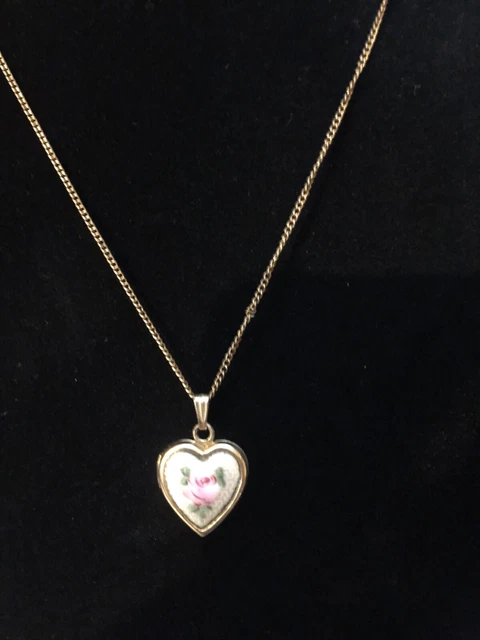 Antique Heart Shaped Locket Pendant 12K Gold Filled Enamel Flower + Chain & Box Antique Heart Shaped Locket Pendant 12K Gold Filled Enamel Flower + Chain & Box