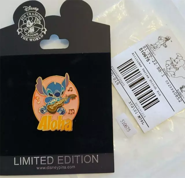 Disney Store Lilo and Stitch Pin Set
