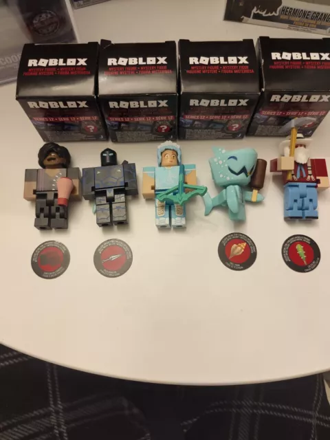 Roblox Avatar Shop Series Collection - Retro 8-Bit Gamer Figure Pack [ –  ToysCentral - Europe