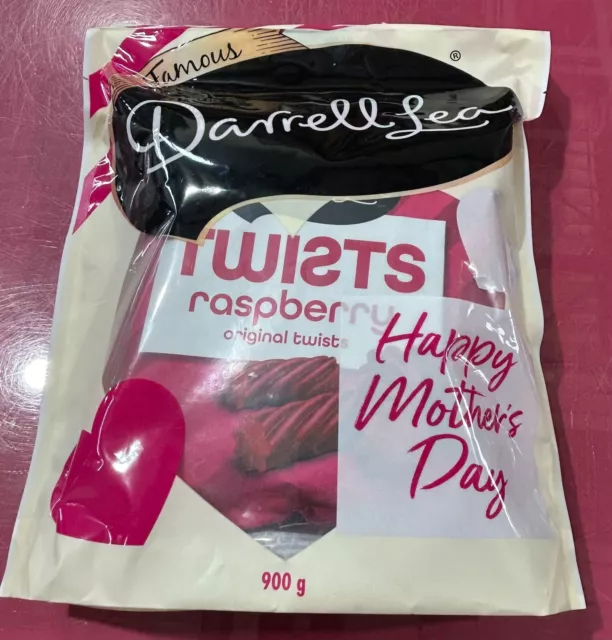 DARRELL LEA MOTHER'S DAY BAG 900G of Delicous treats MUM 2024