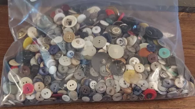 Vintage Buttons Huge Lot 2 LBS Clothes/Craft/Create Decor Sewing Knitting