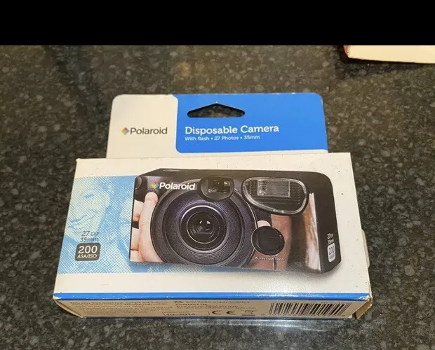 Polaroid 35 mm camera Point & Shoot disposable single use Sealed film.