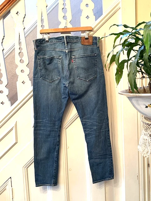 Jeans hotsell levis borchie
