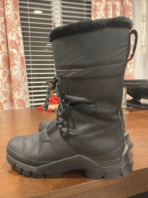 timberland boots women 9.5 Barely worn Waterproof Insulated