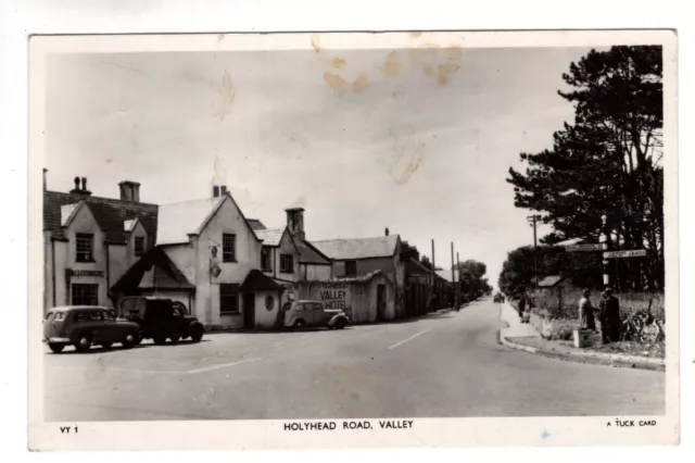 Wales - Anglesey, Valley, Holyhead Road & Hotel, Cars Real Photo Tuck (Ref. 596)