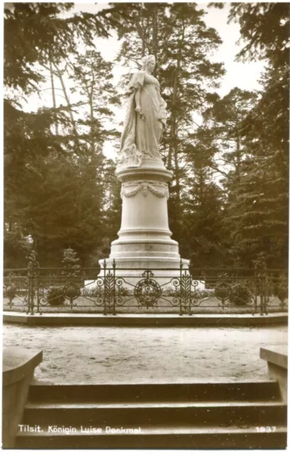 Foto-AK TILSIT/Ostpreussen Königin-Luise-Denkmal 20er