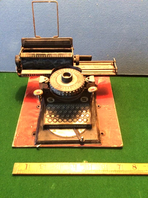 Juguete de máquina de escribir antigua alemana para niños