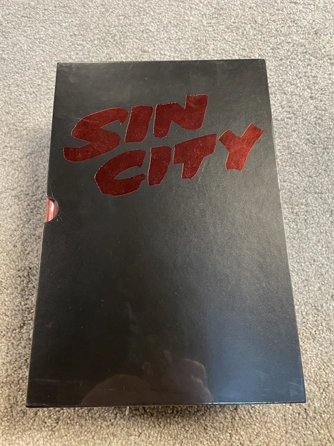 SIN CITY The Frank Miller Library Set II (4 Hardcover Books) in Slipcase sealed SIN CITY The Frank Miller Library Set II (4 Hardcover Books) in Slipcase sealed