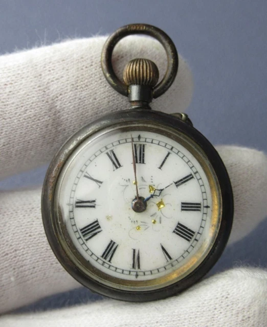 YISUYA Orologio da tasca al quarzo Doctor Who color argento con catena, per uomo e ragazzo, collana con pendente, con scatola regalo : YISUYA