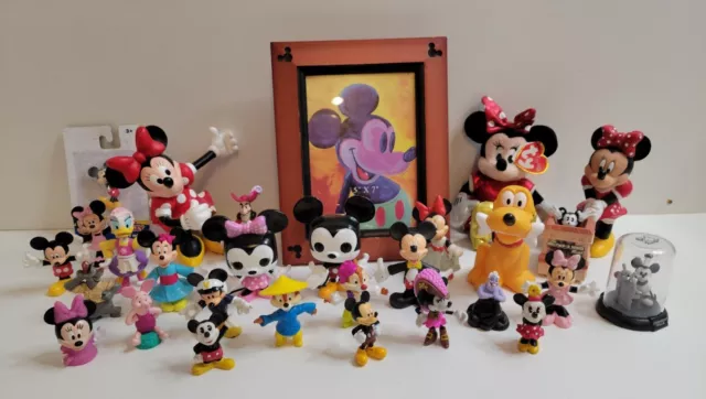 25+ Pieces Disney Mixed Bundle Disneyland Mickey Mouse Minnie & Friends