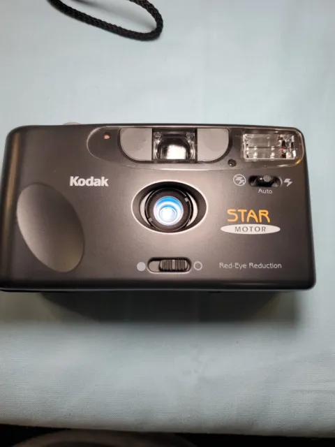 Cámara De Colección Kodak Star Motor Apuntar y Disparar Cámara 35 mm PROBADA
