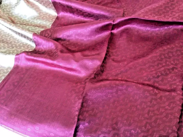 Indian Sari fabric vintage 112cm x 520cm red gold woven pattern