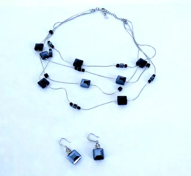 Ali Khan NY Necklace & Earrings Set Silver Tone Chain Black Glass Square Beads