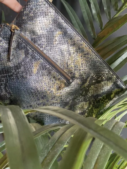 Pochette zadig sales et voltaire kaki