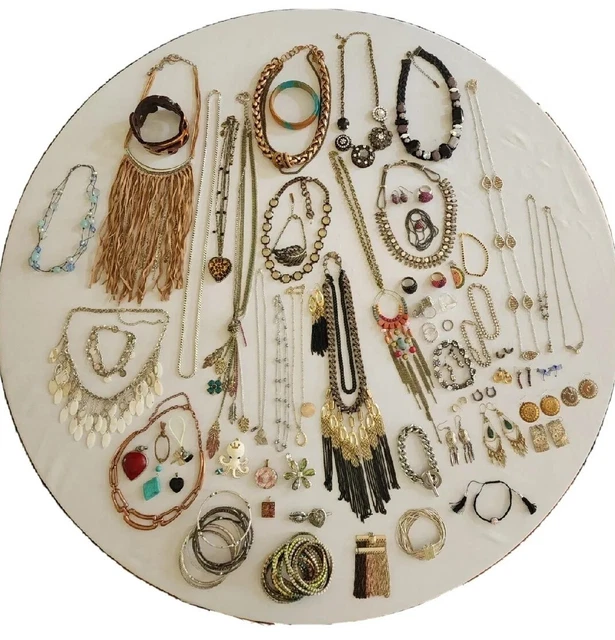 Costume Jewelry, Mixed Lot, Pre-Owned, Name Brands & Unbranded Costume Jewelry, Mixed Lot, Pre-Owned, Name Brands & Unbranded