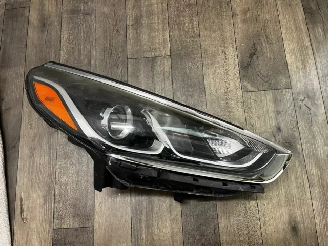 2018 2019 Hyundai Sonata Right Passenger Halogen Headlight Lamp OEM