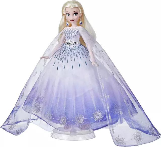 Disney Princess Style Series, Bambola Holiday Elsa, Accessori per Fashion Doll,