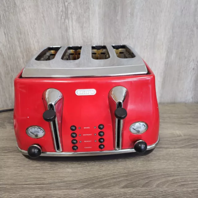 De'Longhi Red Retro 4 Slice Toaster Defrost Bagel Reheat USED