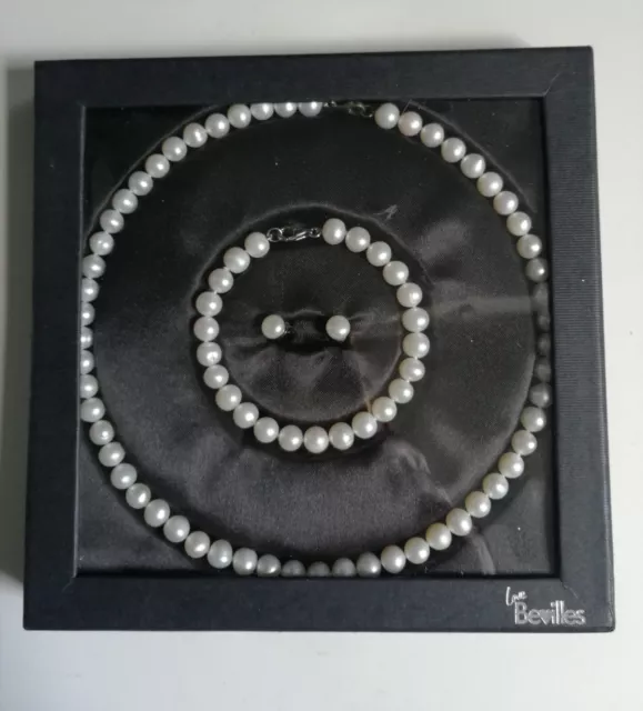 Coffret parure 3 bijoux en perles véritable