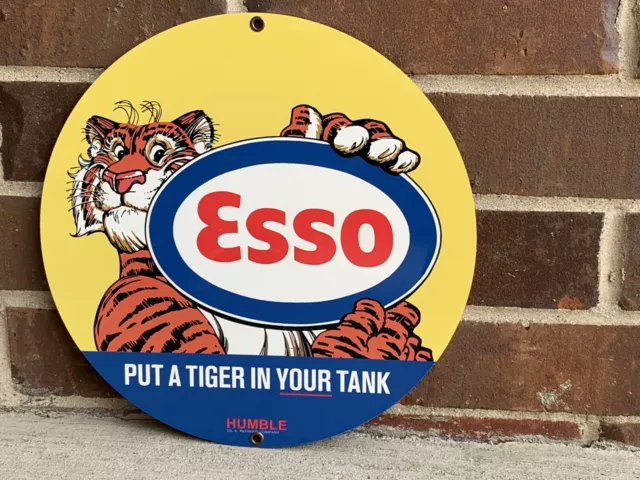 Esso Put Tiger In Tank Gasoline Oil Gas vintage Style round sign Reproduction